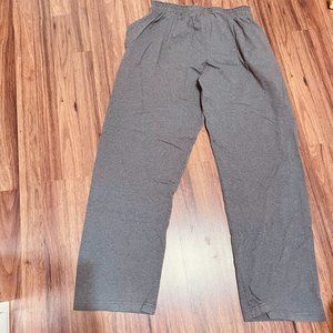 Champion authentic men's jersey pants siz L , with Logo C, gray